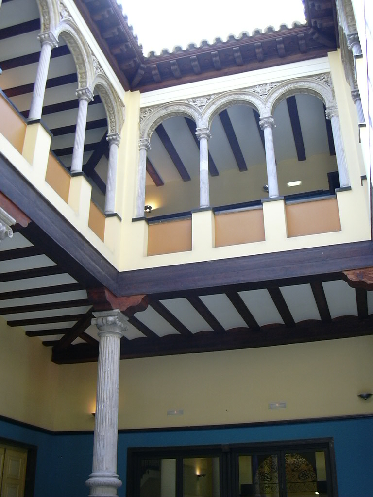 Patio del Palacio de Montemuzo de Zaragoza